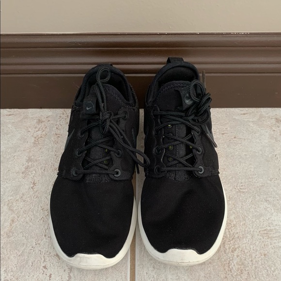 Nike Roche in size US6 - Picture 4 of 4